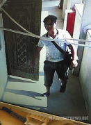 <b>三起持枪案均系犯罪嫌疑人况玉林因小我恩</b>